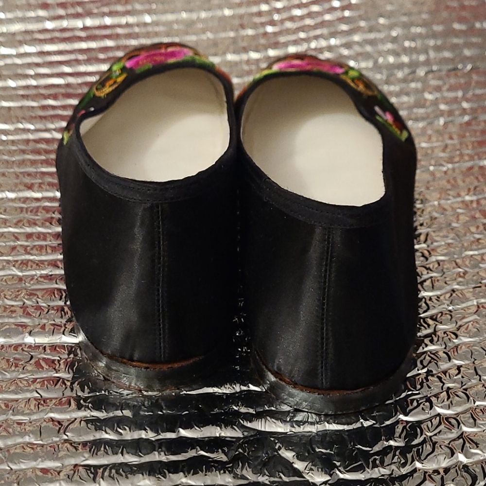 New💥 Handmade 步嬴齋綉花鞋 - Picture 6 of 8